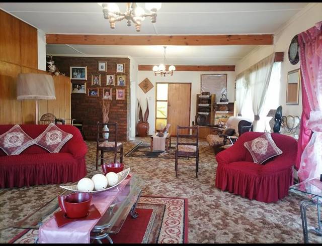 4 BEDROOM HOUSE FOR SALE IN ERMELO